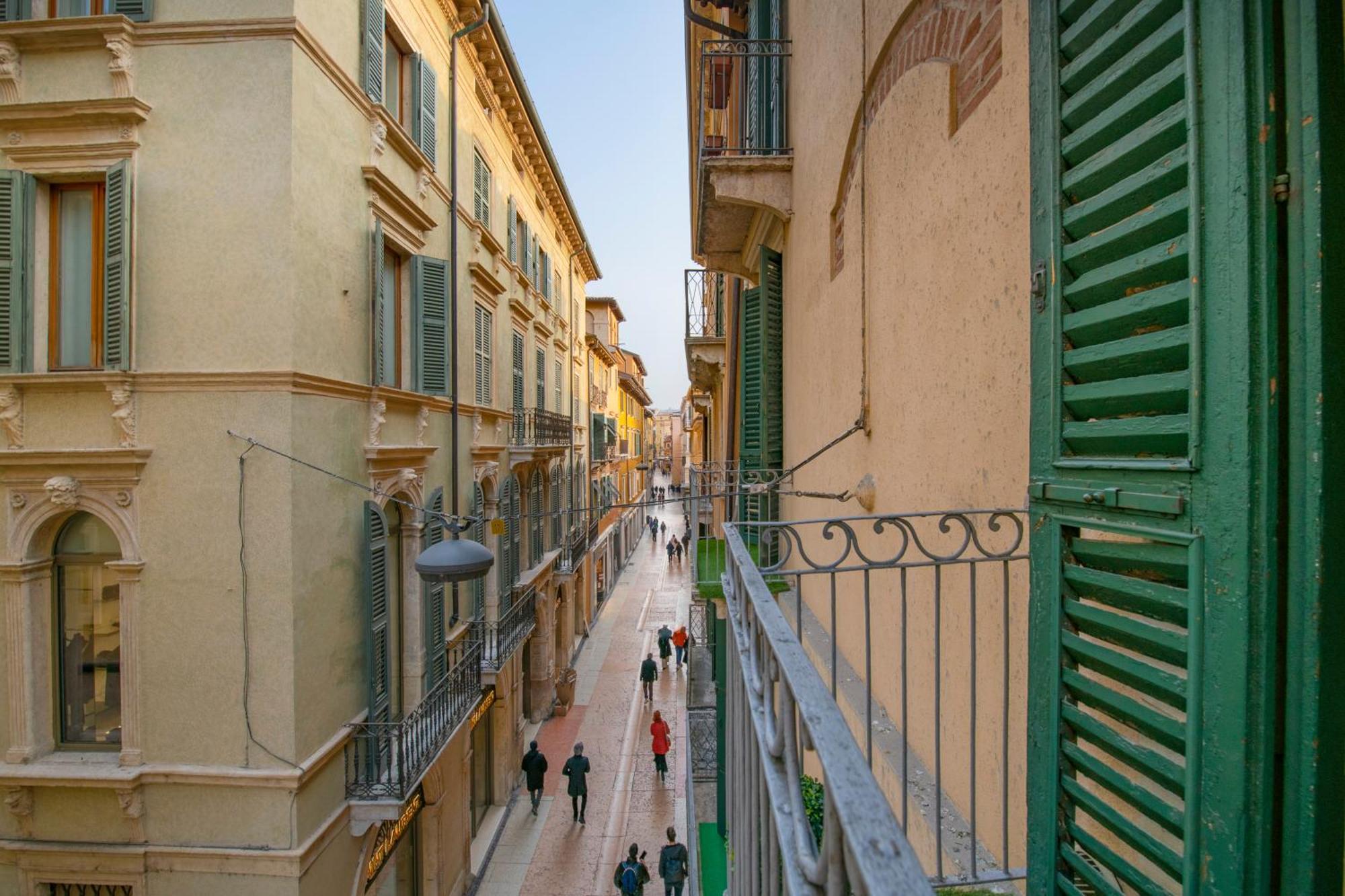 Palace Home Mazzini Verona Center Exterior foto